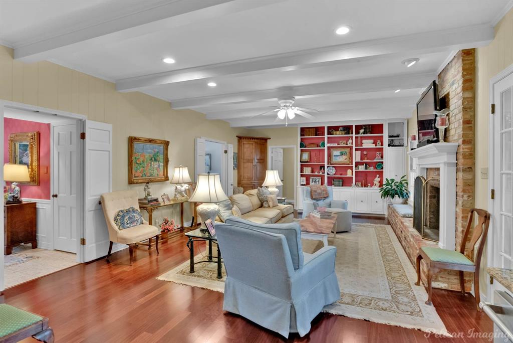 Shreveport, Louisiana, 71106, United States, 4 Bedrooms Bedrooms, ,4 BathroomsBathrooms,Residential,For Sale,1729515