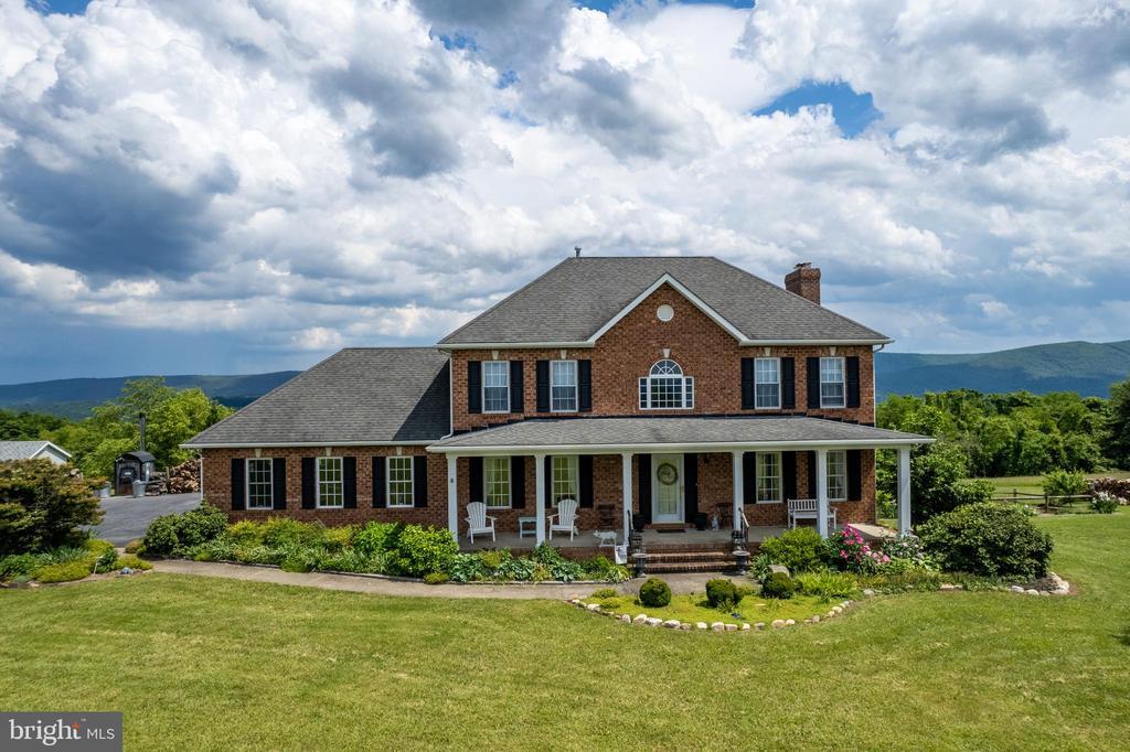 Gore, Virginia, 22637, United States, 4 Bedrooms Bedrooms, ,4 BathroomsBathrooms,Residential,For Sale,1987916