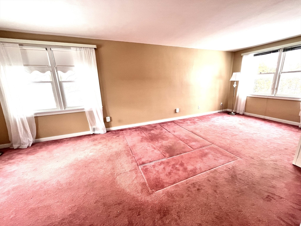 Fitchburg, Massachusetts, 01420, United States, 3 Bedrooms Bedrooms, ,3 BathroomsBathrooms,Residential,For Sale,2005114