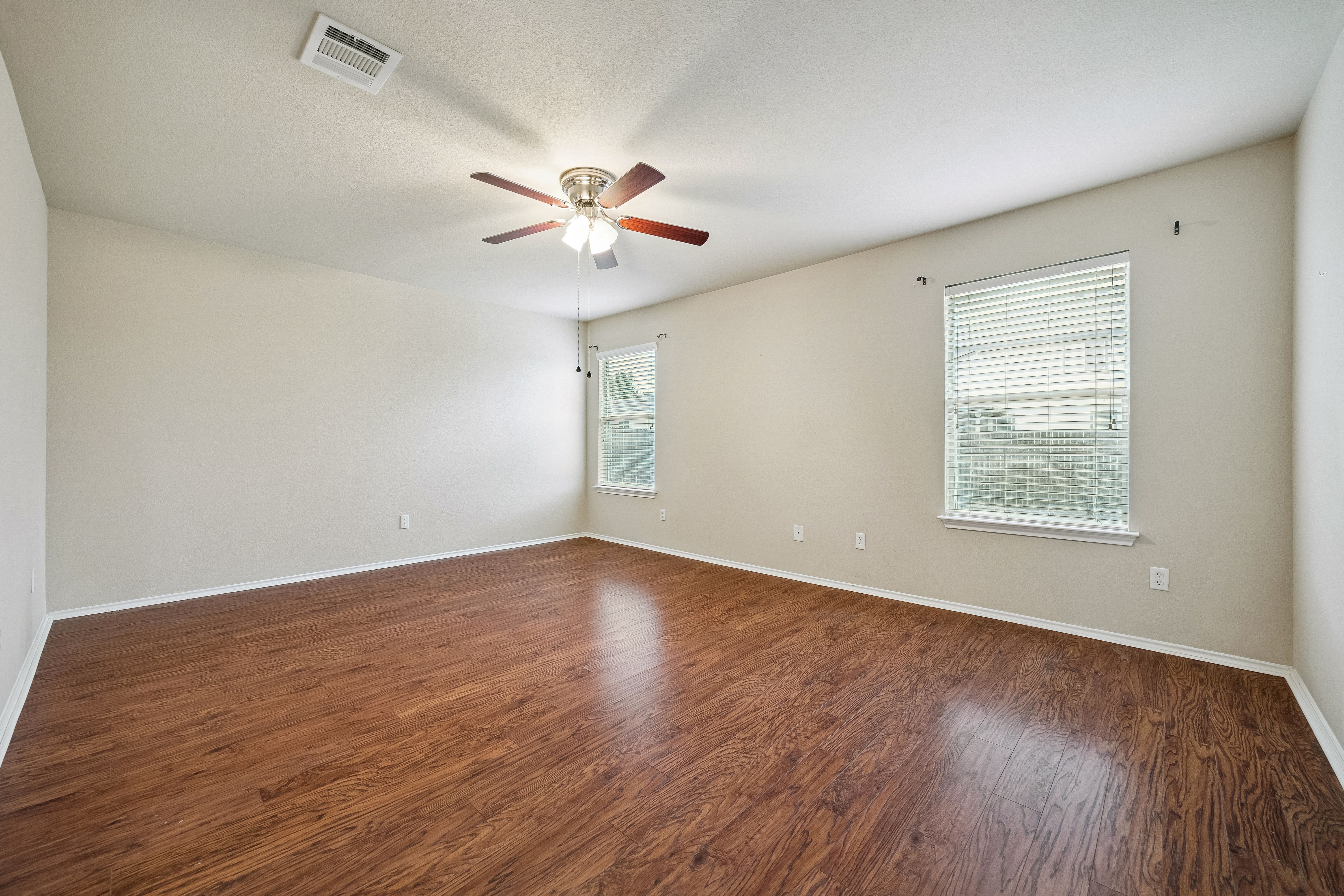  913 Remington Drive, Leander, TX 78641 - 物件實景