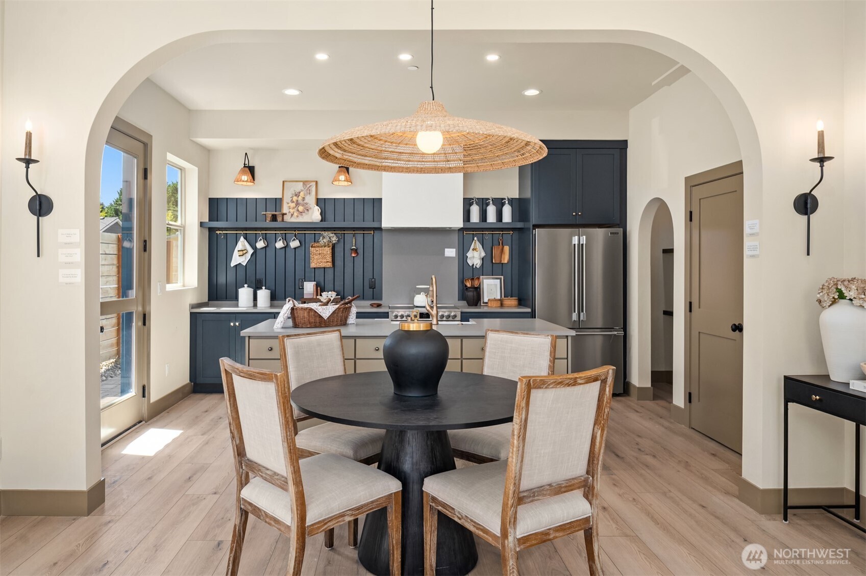 Seattle, Washington, 98106, United States, 2 Bedrooms Bedrooms, ,2 BathroomsBathrooms,Residential,For Sale,1902670