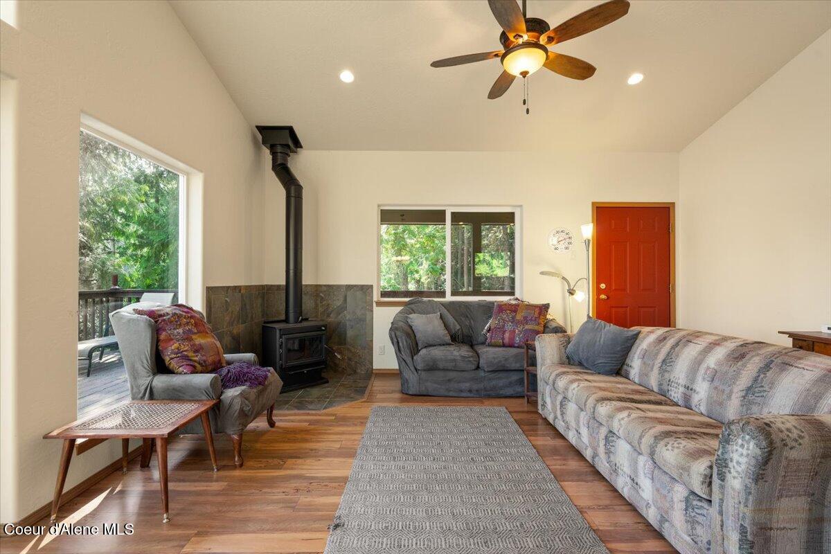 Spirit Lake, Idaho, 83869, United States, 3 Bedrooms Bedrooms, ,2 BathroomsBathrooms,Residential,For Sale,1872232