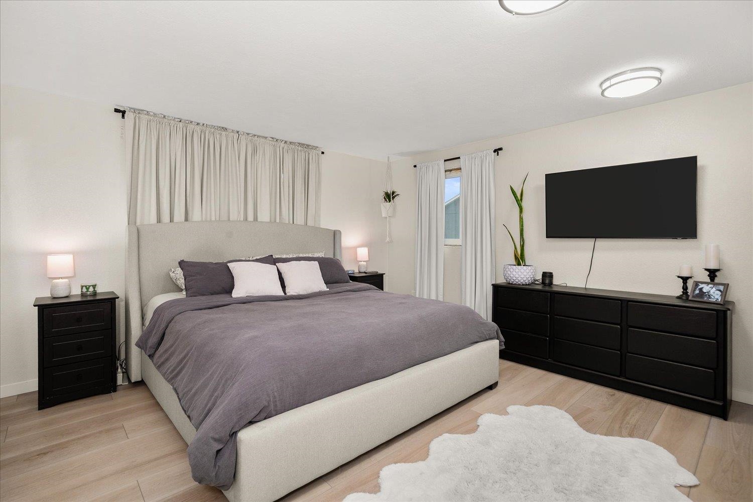 Colbert, Washington, 99005, United States, 5 Bedrooms Bedrooms, ,3 BathroomsBathrooms,Residential,For Sale,1998044