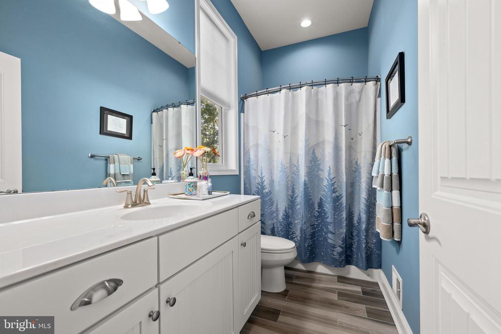 Lewes, Delaware, 19958, United States, 5 Bedrooms Bedrooms, ,5 BathroomsBathrooms,Residential,For Sale,1907595