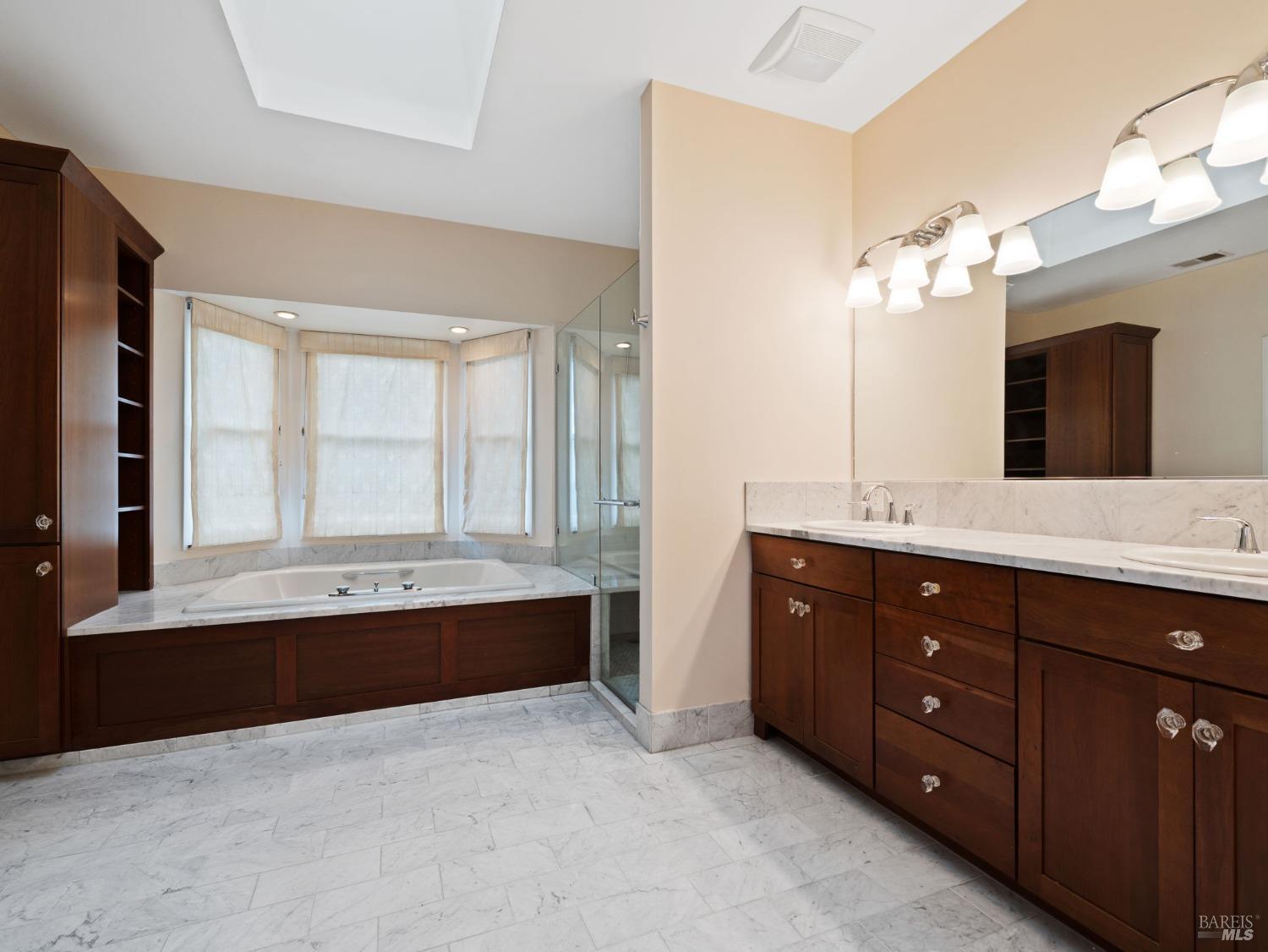 Napa, California, 94559, United States, 5 Bedrooms Bedrooms, ,3 BathroomsBathrooms,Residential,For Sale,1991886