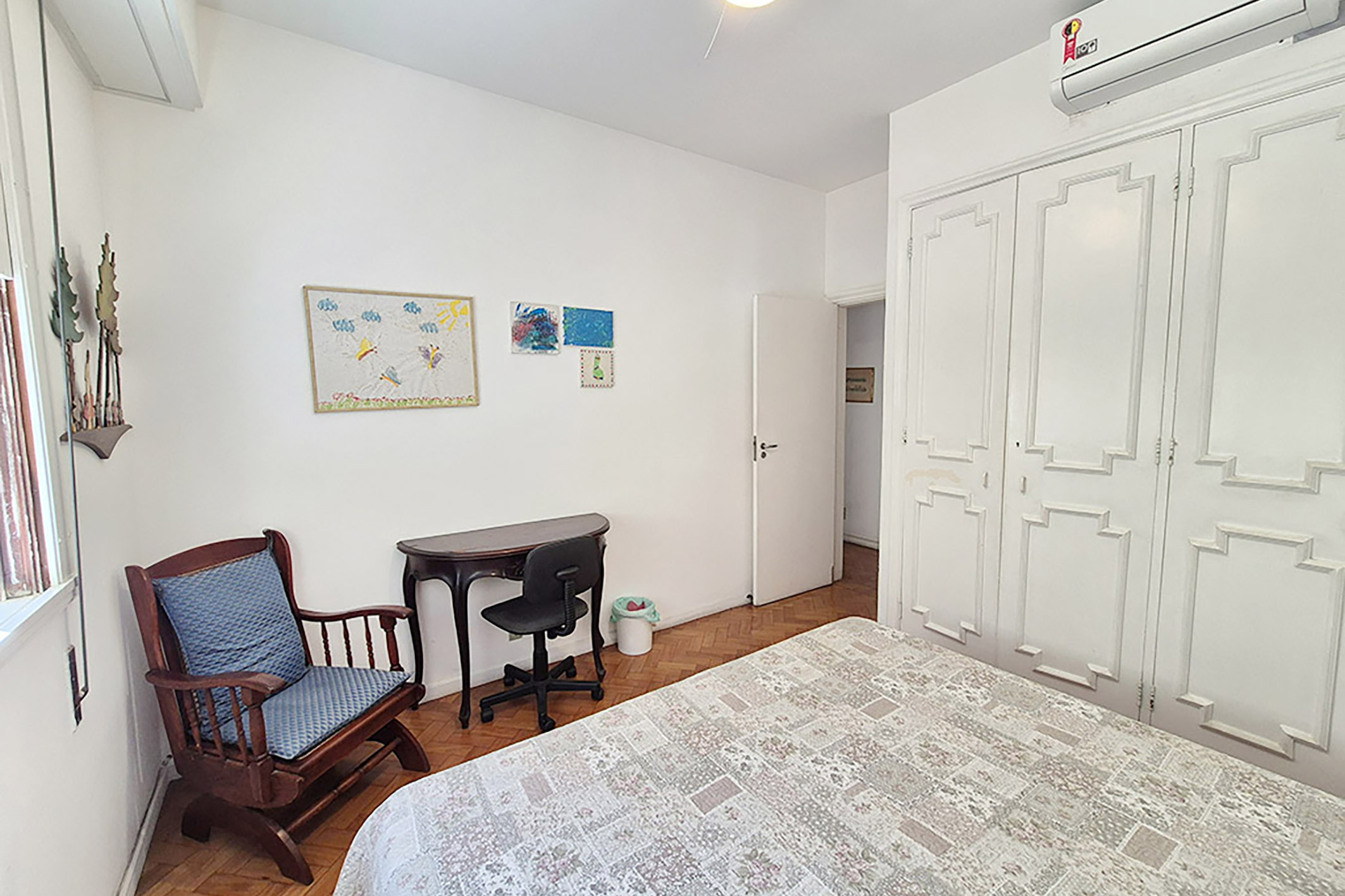  Apartment with a Generous Floor Plan on Praça Eugênio Jardim - 物件實景