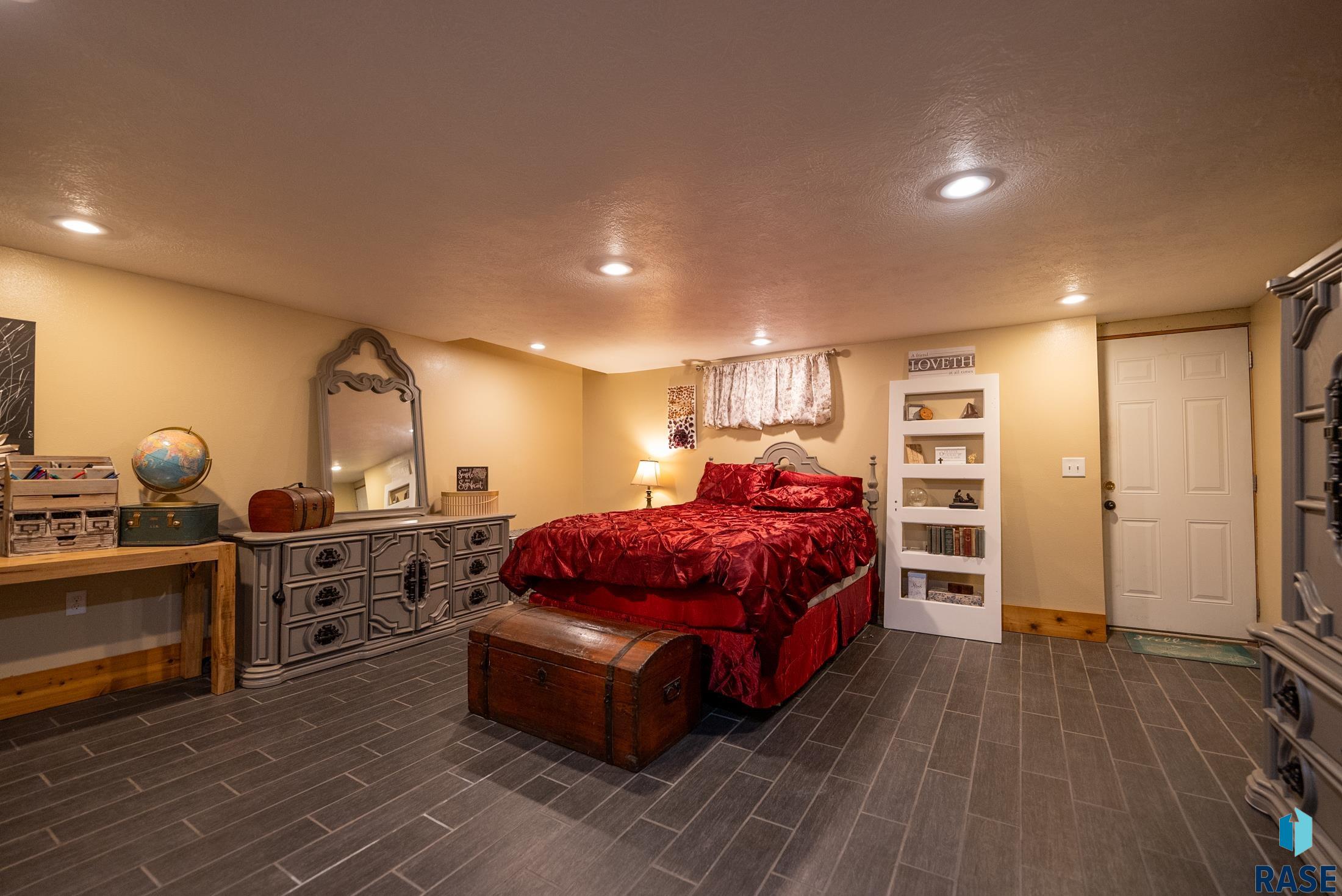 Hartford, South Dakota, 57033, United States, ,Residential,For Sale,1974524