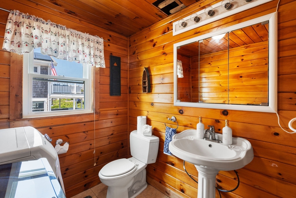 Scituate, Massachusetts, 02066, United States, 5 Bedrooms Bedrooms, ,3 BathroomsBathrooms,Residential,For Sale,1907747