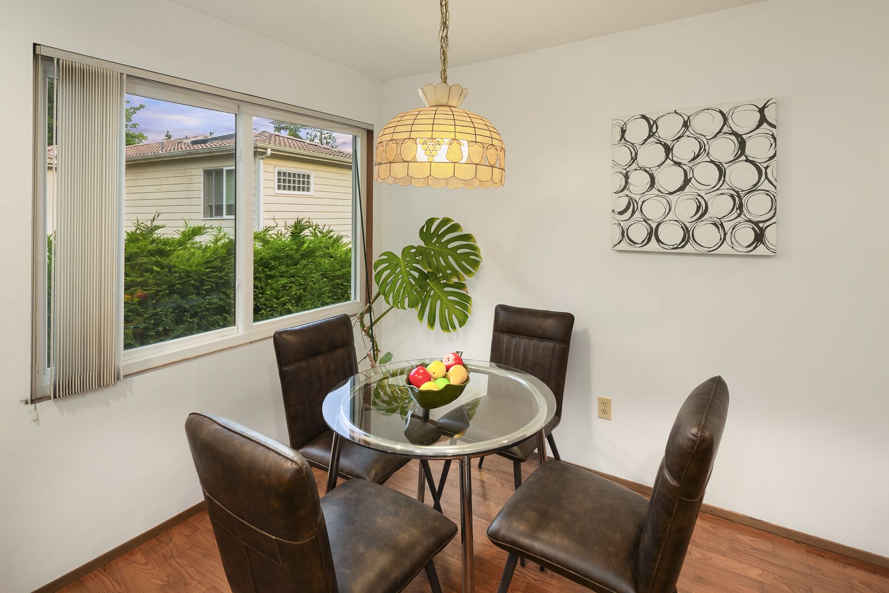  14130 SE 49th Place, Bellevue, WA 98006 - 物件實景