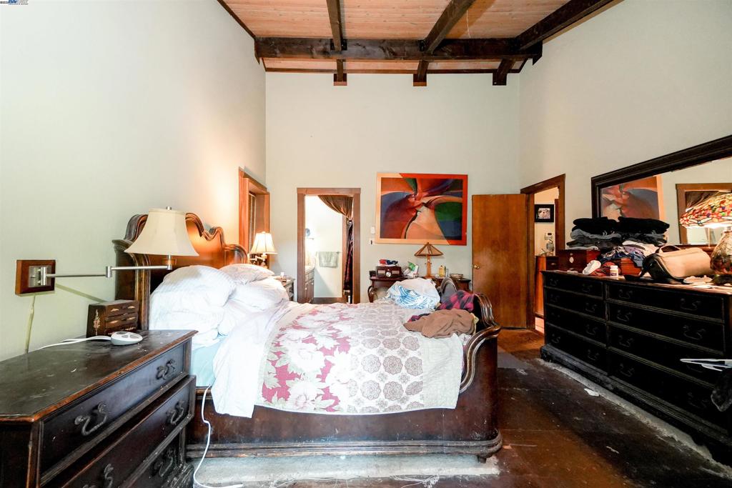 San Rafael, California, 94903-3840, United States, 3 Bedrooms Bedrooms, ,3 BathroomsBathrooms,Residential,For Sale,1987101