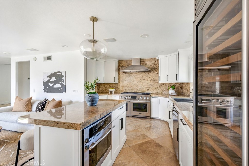 Costa Mesa, California, 92627, United States, 3 Bedrooms Bedrooms, ,2 BathroomsBathrooms,Residential,For Sale,1847589
