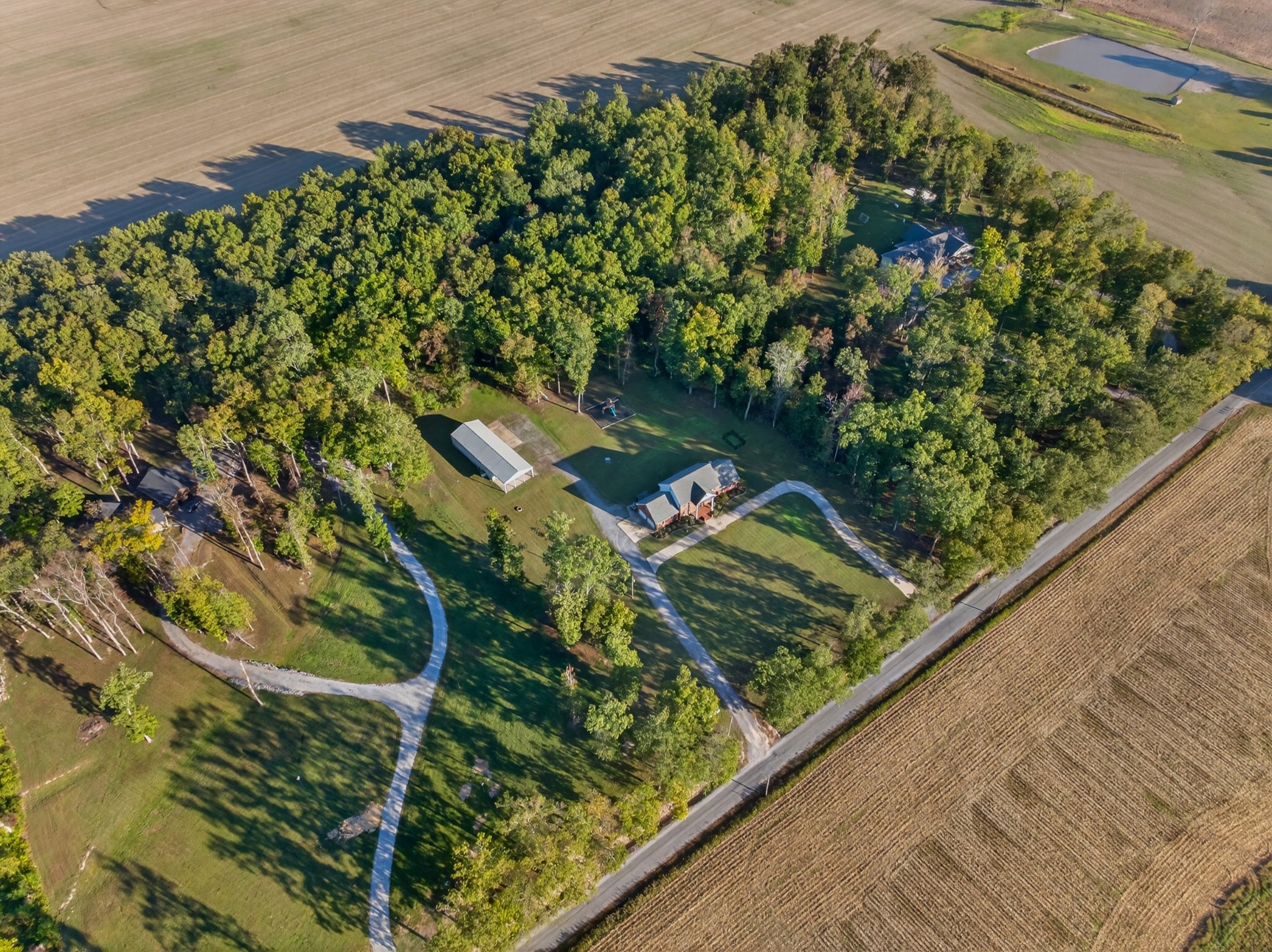 Puryear, Tennessee, 38251, United States, 4 Bedrooms Bedrooms, ,4 BathroomsBathrooms,Residential,For Sale,1981229