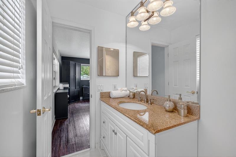 Fort Lauderdale, Florida, 33308, United States, 4 Bedrooms Bedrooms, ,3 BathroomsBathrooms,Residential,For Sale,1912260