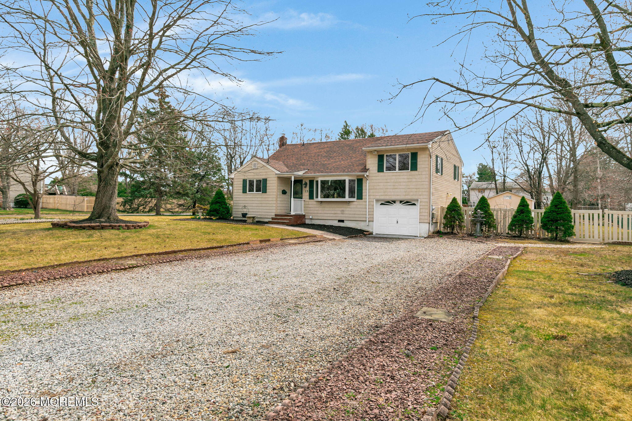 Middletown, New Jersey, 07748, United States, 4 Bedrooms Bedrooms, ,2 BathroomsBathrooms,Residential,For Sale,2033155