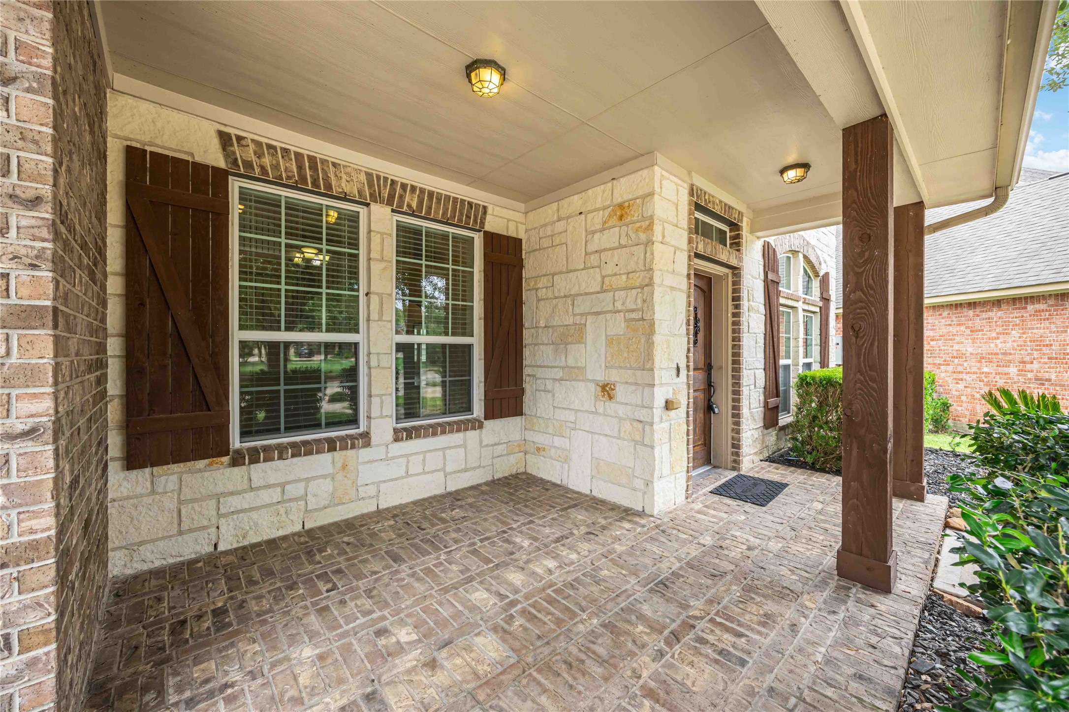 Missouri City, Texas, 77459, United States, 5 Bedrooms Bedrooms, ,4 BathroomsBathrooms,Residential,For Sale,1906951