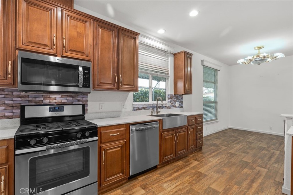 Long Beach, California, 90810, United States, 3 Bedrooms Bedrooms, ,2 BathroomsBathrooms,Residential,For Sale,1828564
