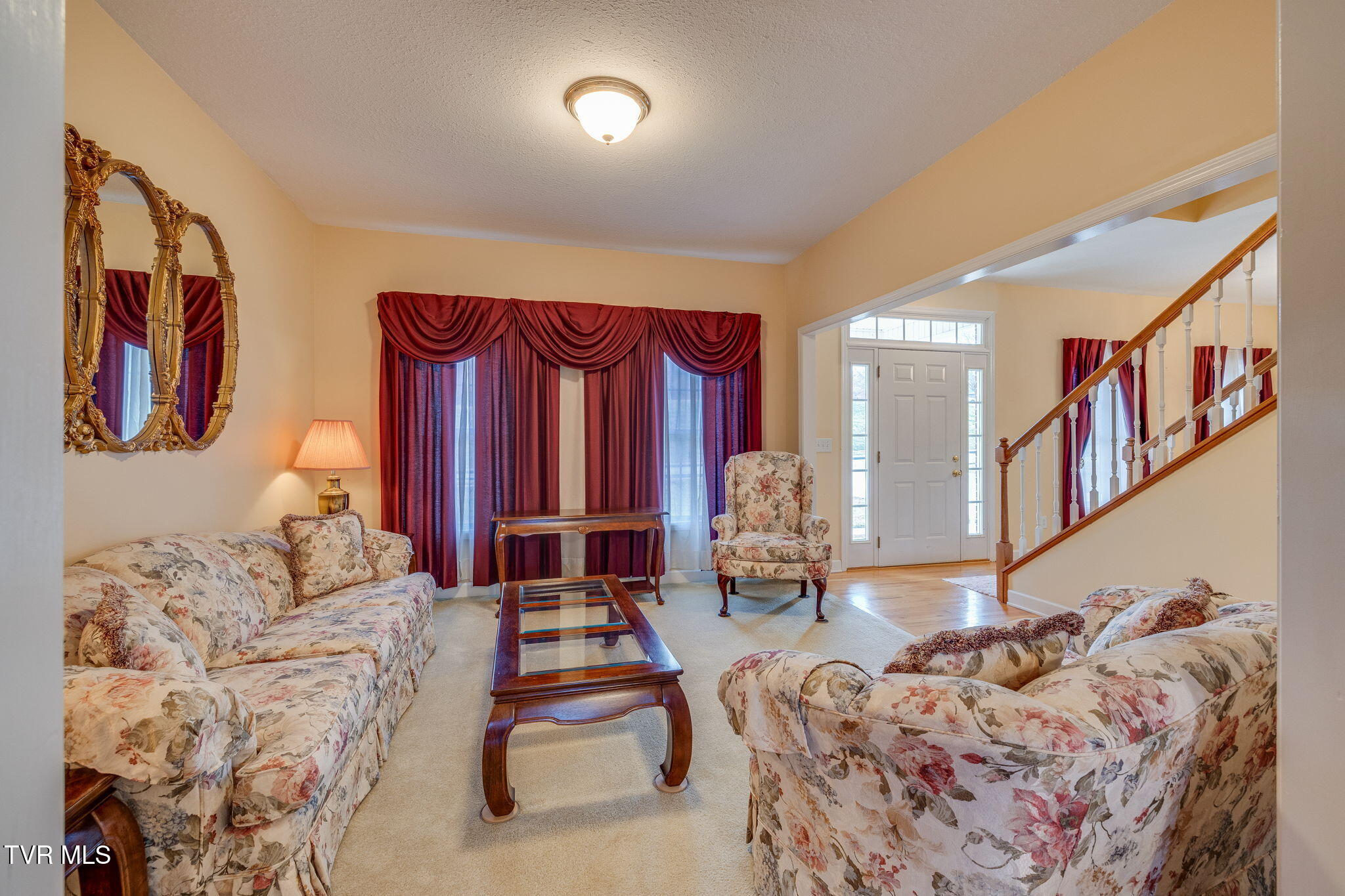 Johnson City, Tennessee, 37601, United States, 5 Bedrooms Bedrooms, ,4 BathroomsBathrooms,Residential,For Sale,2049001