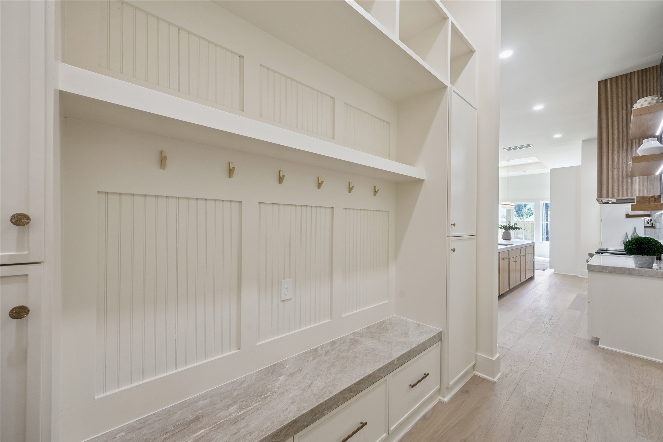  539 W 34th Street - 物件實景