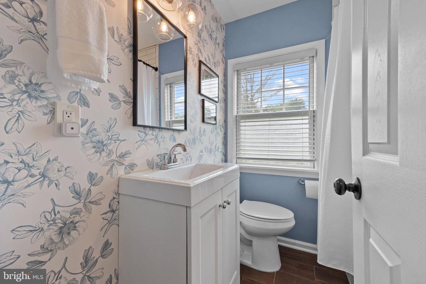 Pennington, New Jersey, 08534, United States, 4 Bedrooms Bedrooms, ,2 BathroomsBathrooms,Residential,For Sale,1940207