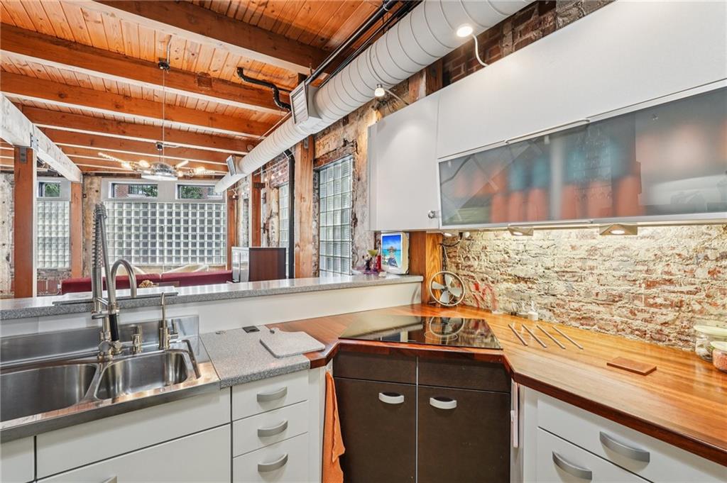 Atlanta, Georgia, 30313, United States, 2 Bedrooms Bedrooms, ,3 BathroomsBathrooms,Residential,For Sale,1978100