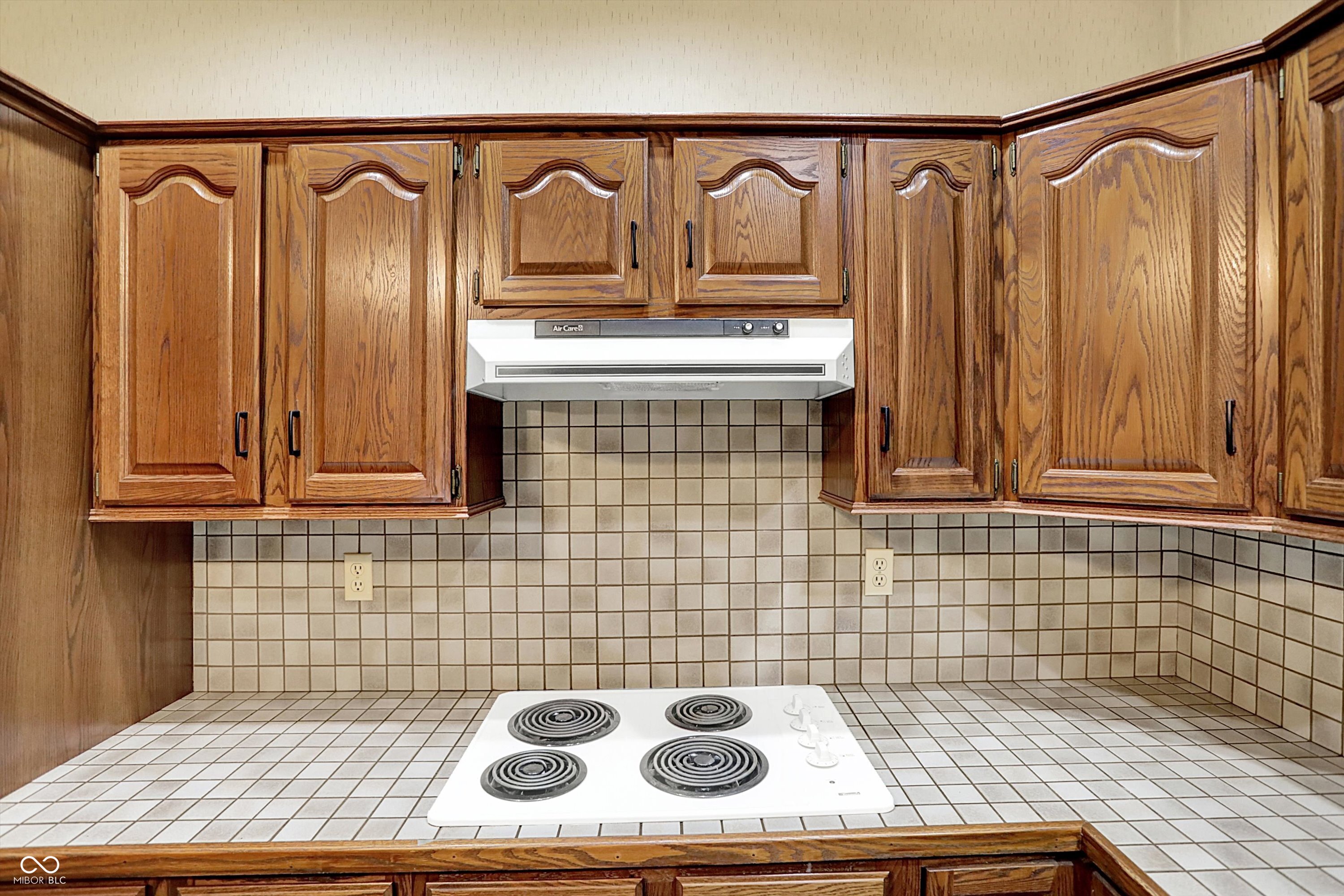 Lafayette, Indiana, 47905, United States, 3 Bedrooms Bedrooms, ,4 BathroomsBathrooms,Residential,For Sale,1979408