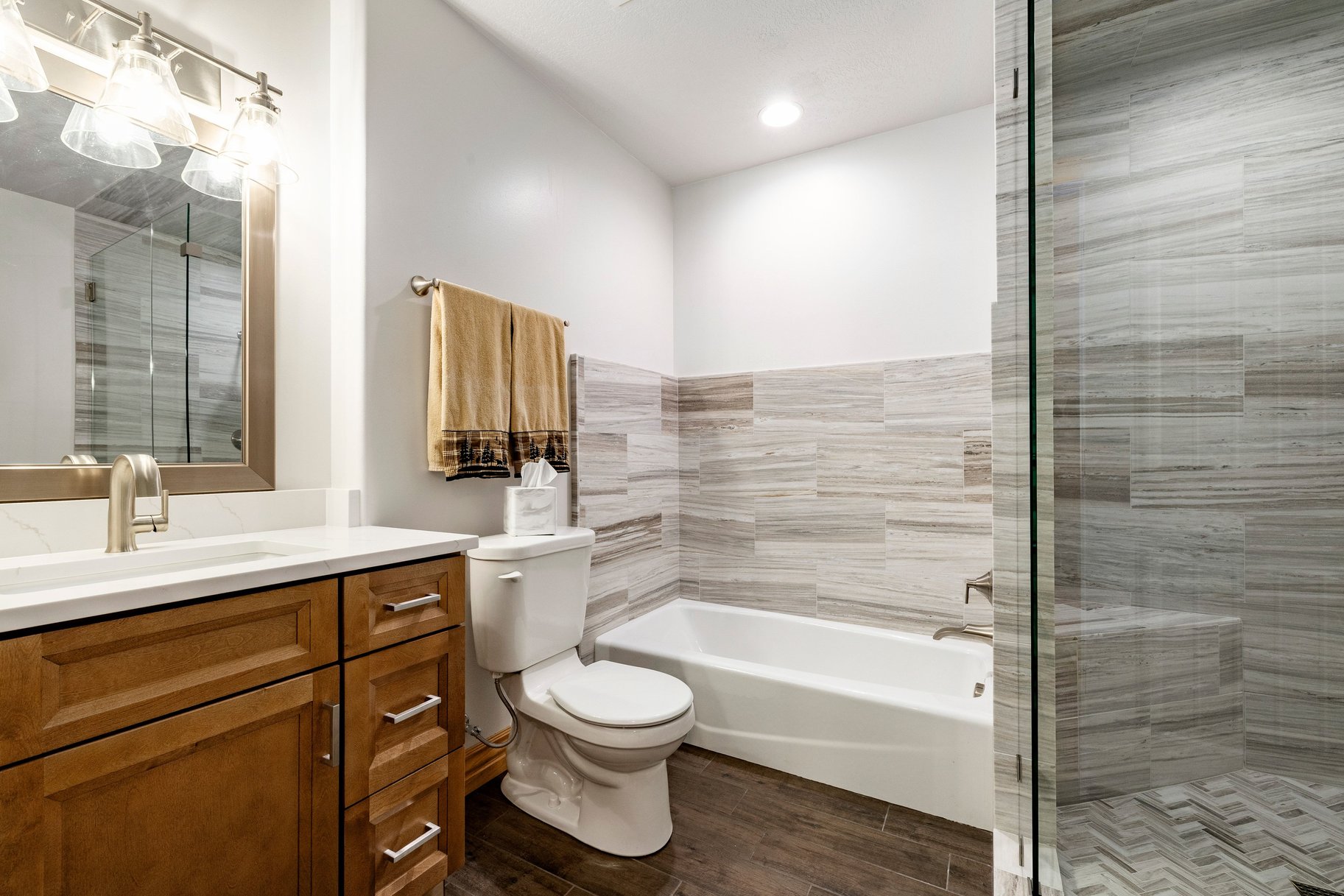  Exquisite Custom Home with 360-Degree Views - 物件實景