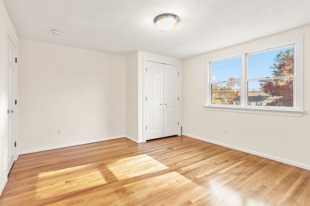 Billerica, Massachusetts, 01821, United States, 4 Bedrooms Bedrooms, ,4 BathroomsBathrooms,Residential,For Sale,1935395