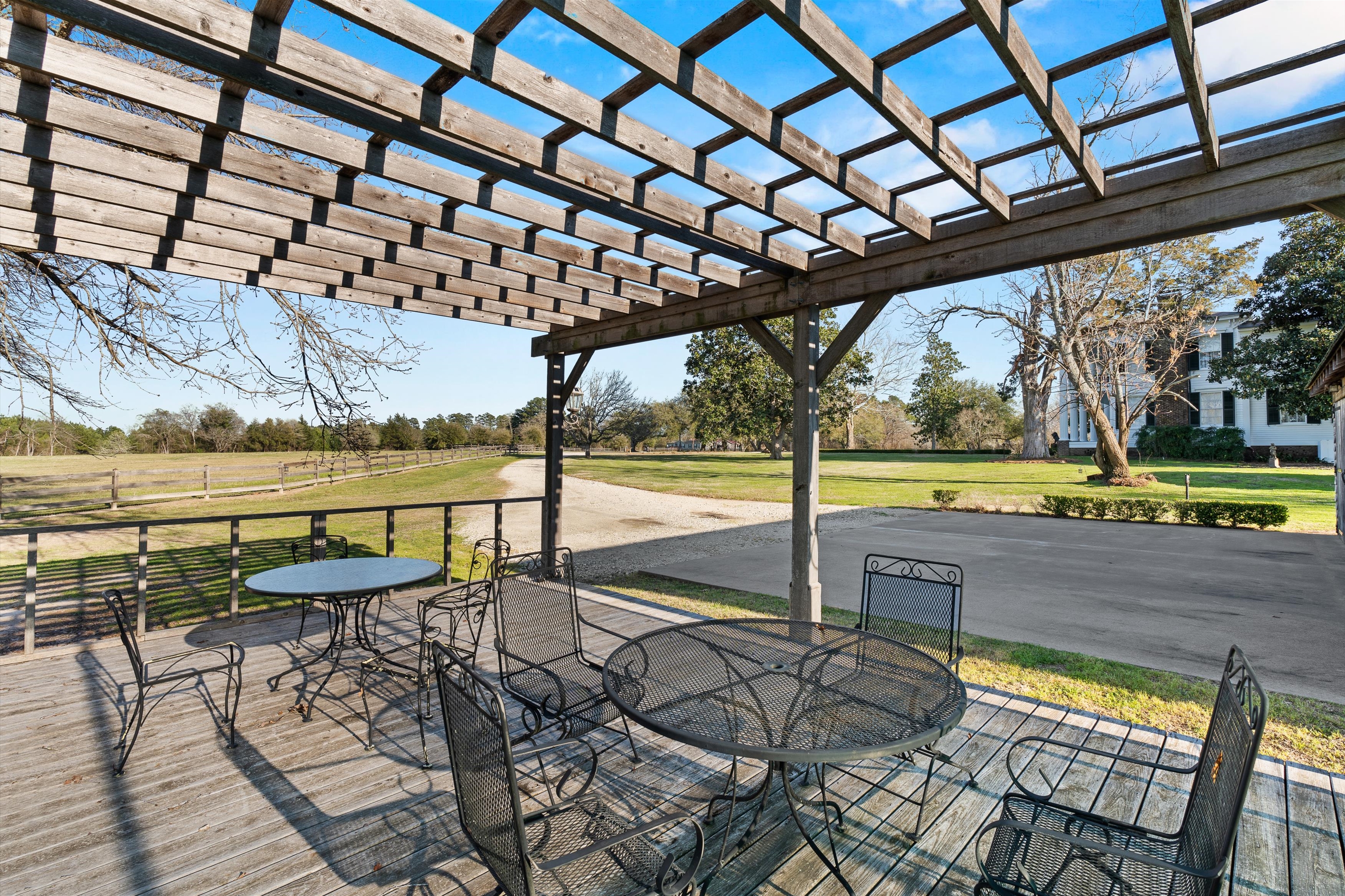 Cushing, Texas, 75760, United States, 3 Bedrooms Bedrooms, ,2 BathroomsBathrooms,Residential,For Sale,1978449