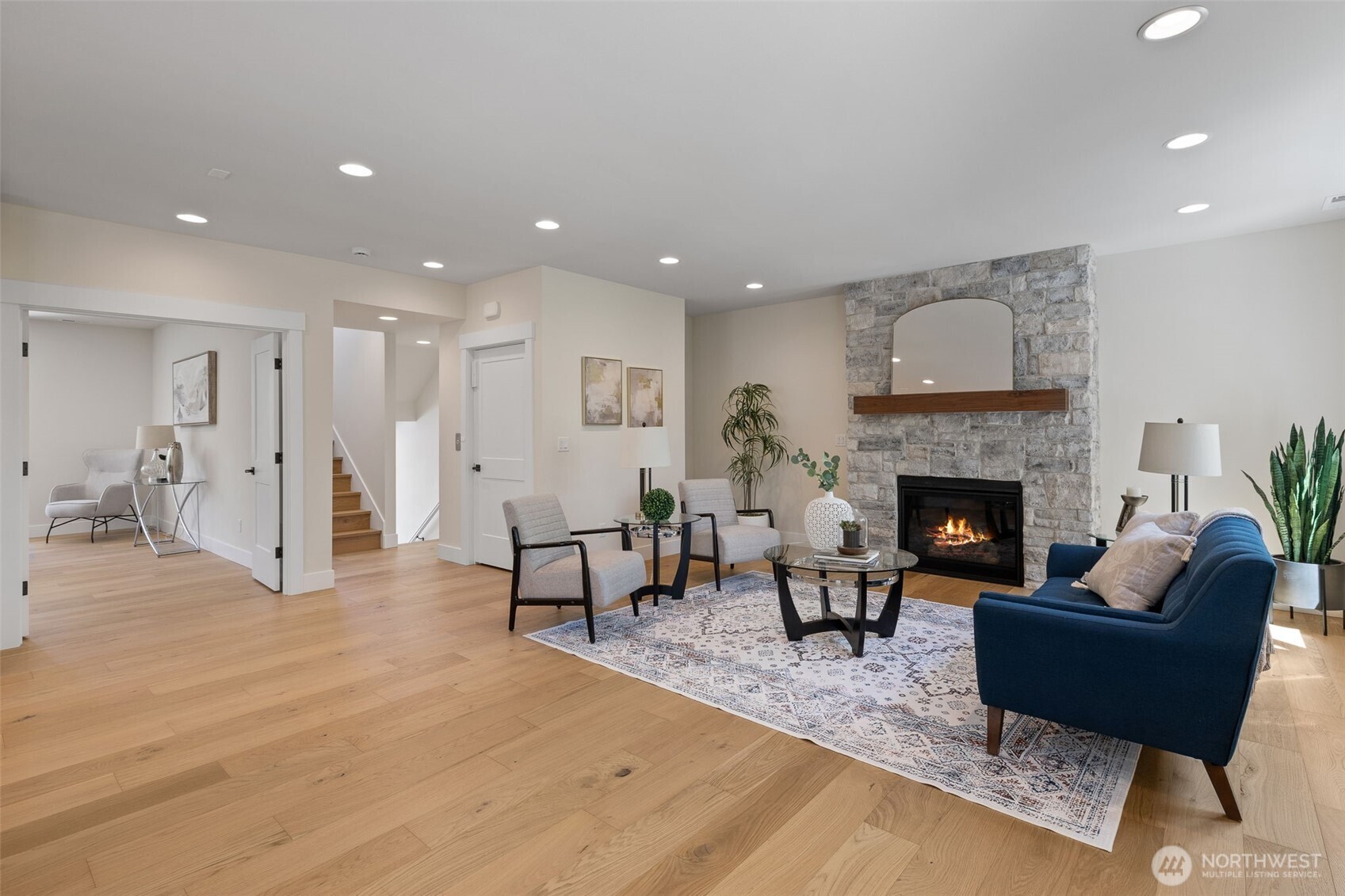 Bellevue, Washington, 98007, United States, 5 Bedrooms Bedrooms, ,4 BathroomsBathrooms,Residential,For Sale,1836661