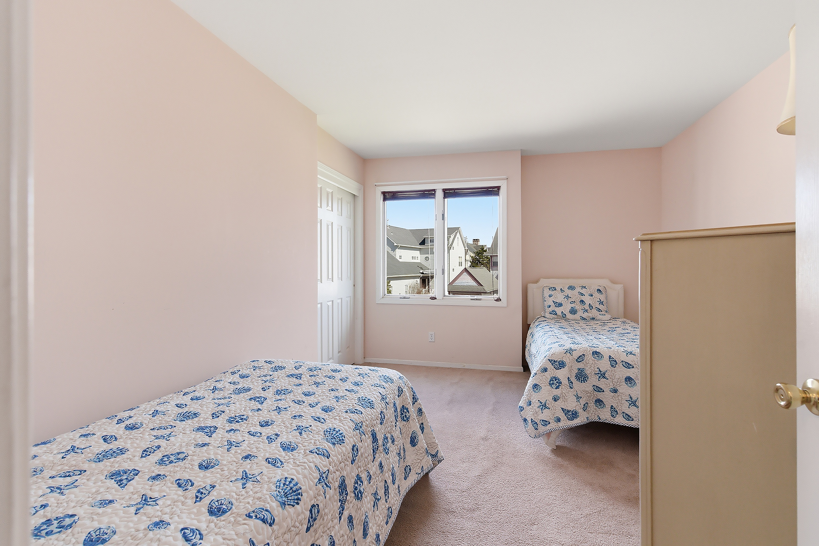  Spacious Shore Colonial in Bay Head Pointe - 物件實景