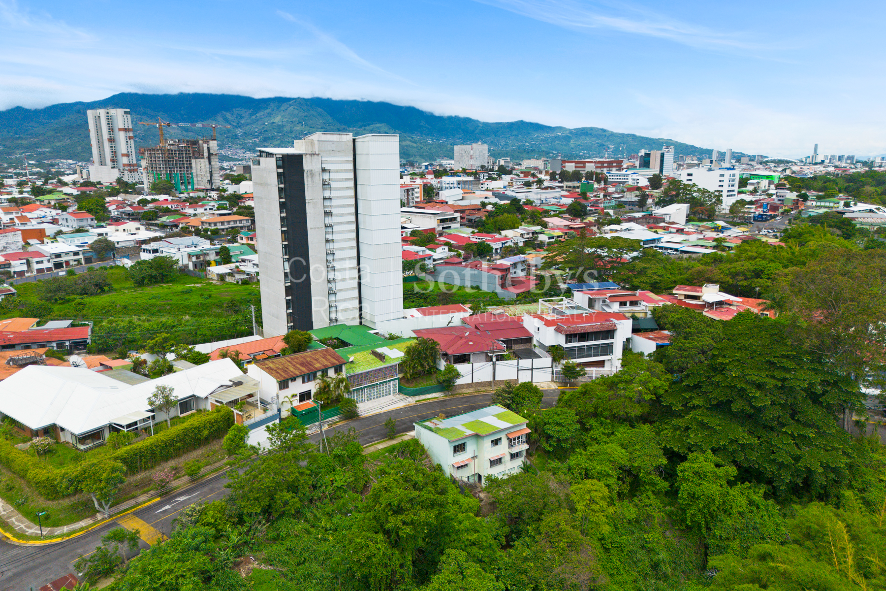  Expansive Escalante Estate - 物件實景