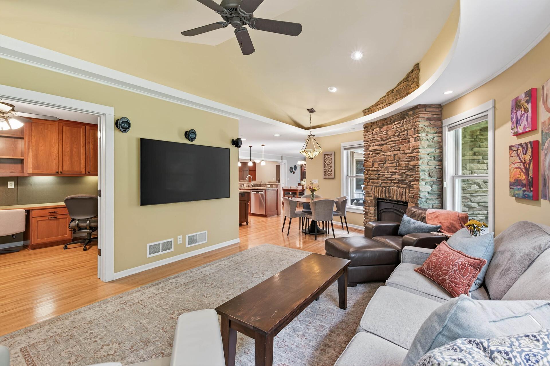 Minnetonka, Minnesota, 55345, United States, 5 Bedrooms Bedrooms, ,2 BathroomsBathrooms,Residential,For Sale,1919862