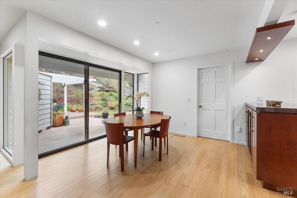 Santa Rosa, California, 95409, United States, 3 Bedrooms Bedrooms, ,2 BathroomsBathrooms,Residential,For Sale,2006372