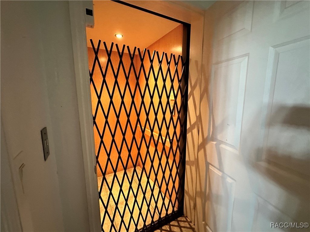 Crystal River, Florida, 34429, United States, 4 Bedrooms Bedrooms, ,3 BathroomsBathrooms,Residential,For Sale,1996734