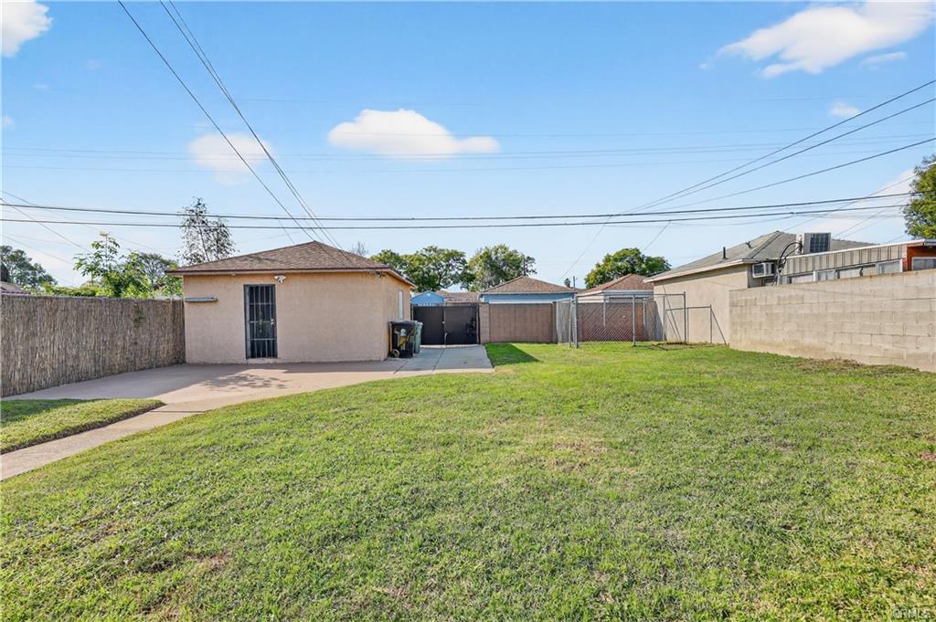 Los Angeles, California, 90061, United States, 3 Bedrooms Bedrooms, ,1 BathroomBathrooms,Residential,For Sale,2012539