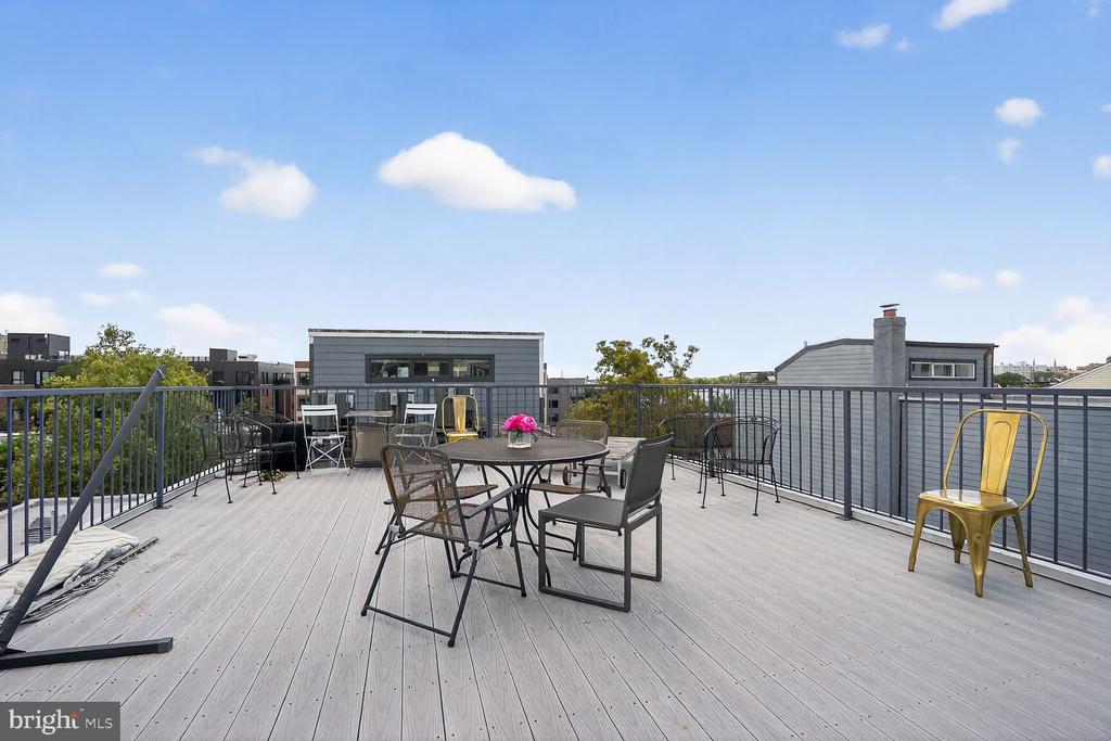 Washington, District of Columbia, 20010, United States, 2 Bedrooms Bedrooms, ,2 BathroomsBathrooms,Residential,For Sale,1975364