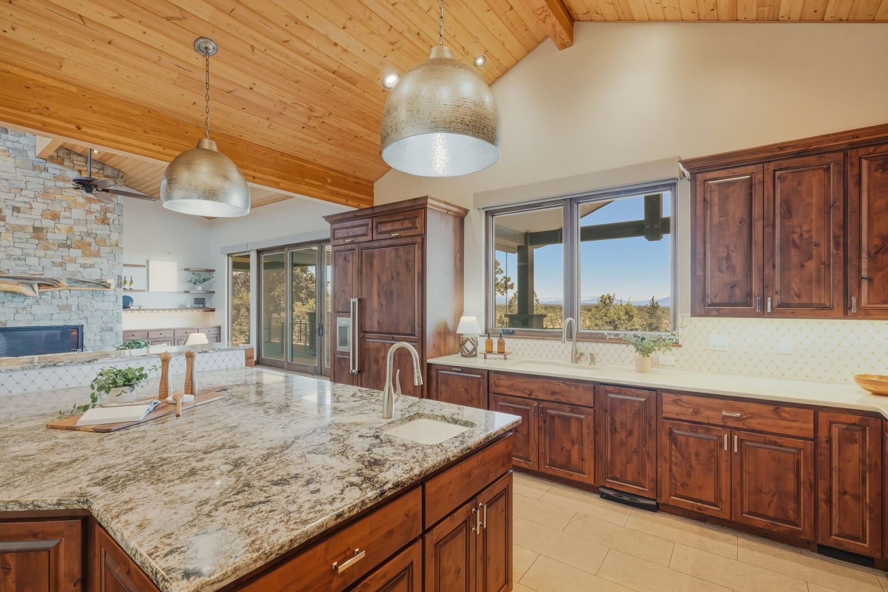 3487 NW Greenleaf Way Bend, OR 97703 - 物件實景