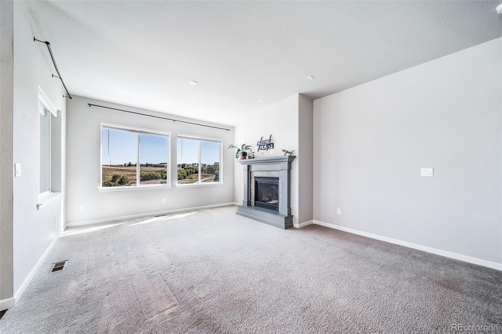 Castle Rock, Colorado, 80108, United States, 2 Bedrooms Bedrooms, ,2 BathroomsBathrooms,Residential,For Sale,1956380