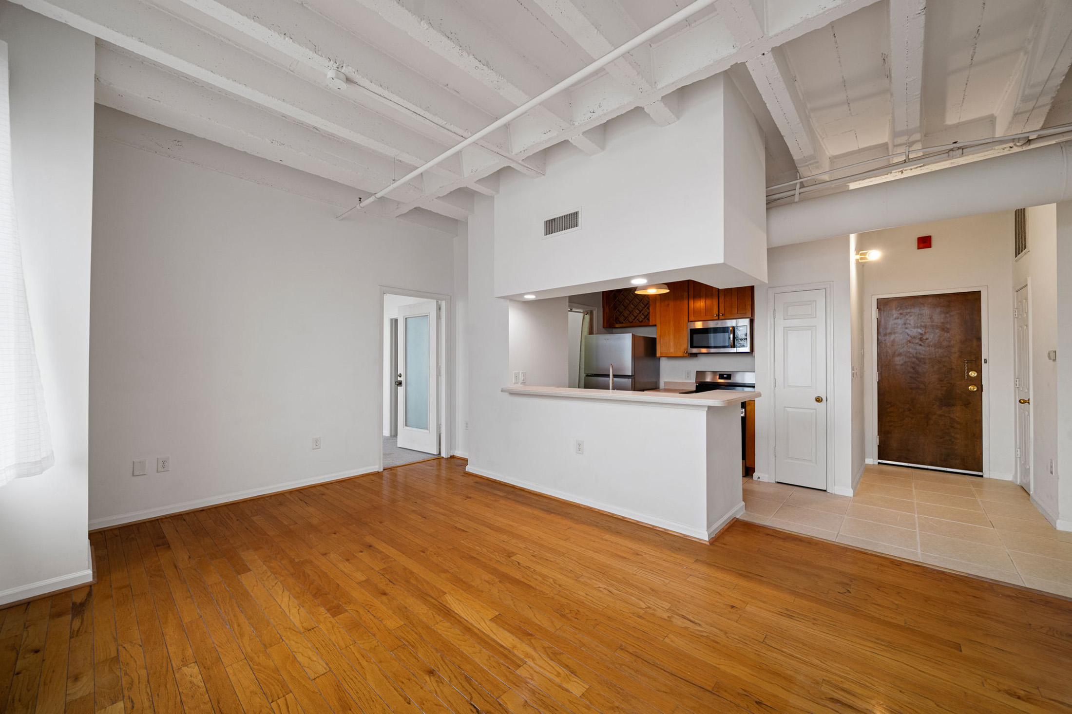  Beautifully Maintained Two Bedroom Condo in the Historic William Oliver Building - 物件實景