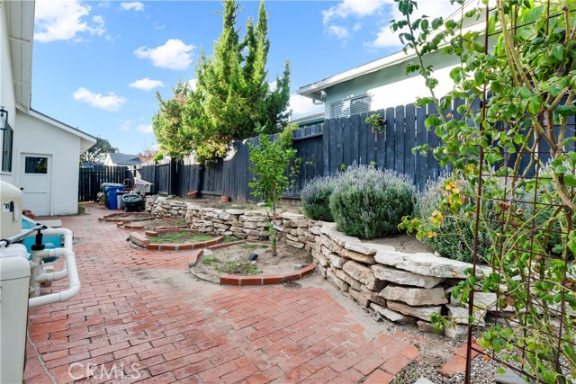 Granada Hills, California, 91344, United States, 3 Bedrooms Bedrooms, ,2 BathroomsBathrooms,Residential,For Sale,2000325