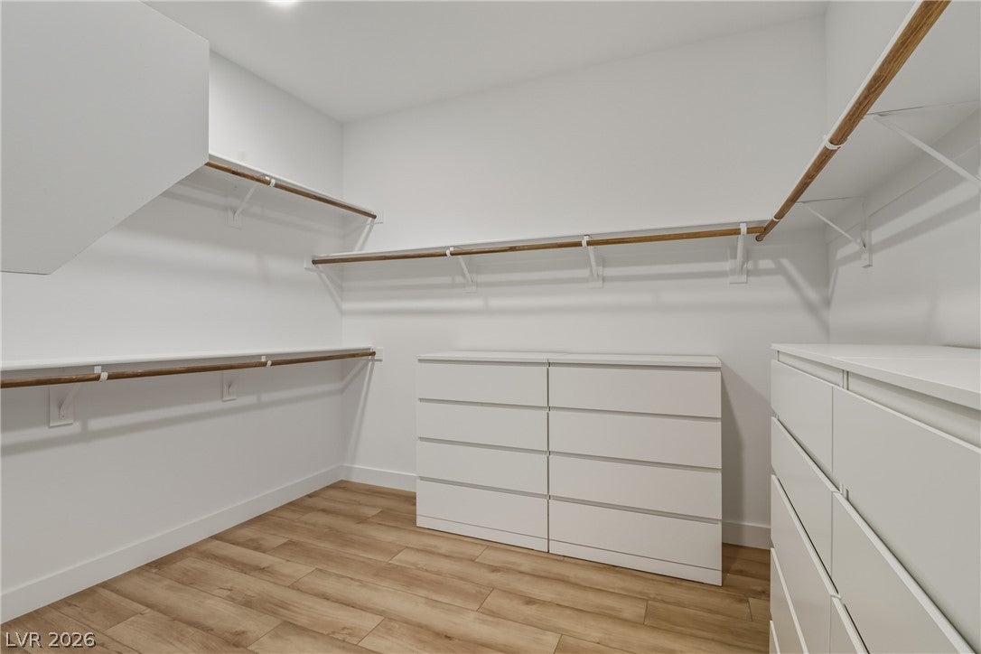 Las Vegas, Nevada, 89138, United States, 4 Bedrooms Bedrooms, ,4 BathroomsBathrooms,Residential,For Sale,2048254