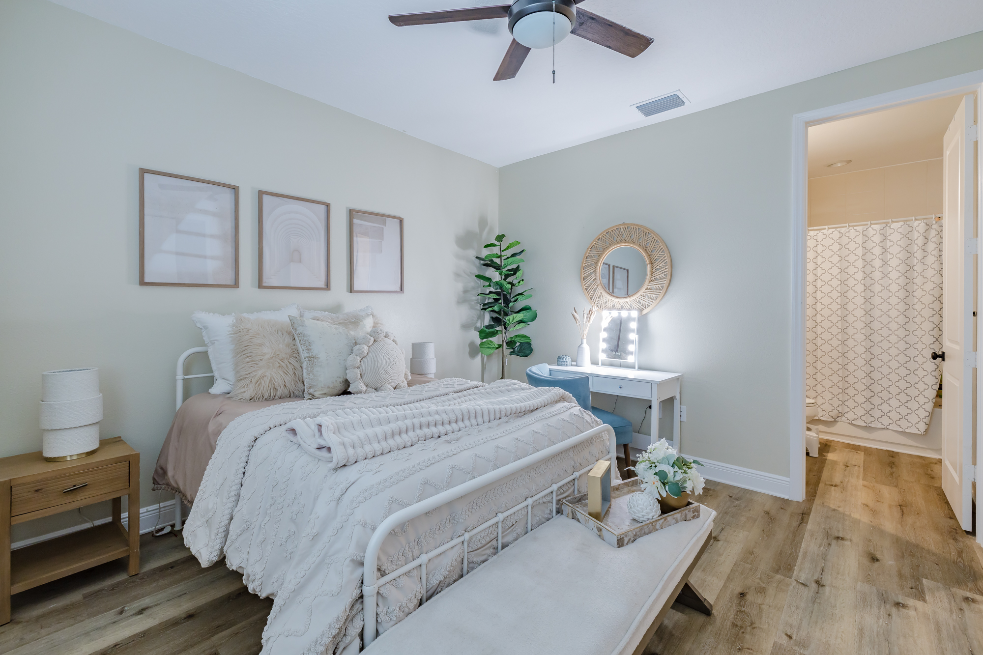 Wesley Chapel, Florida, 33543, United States, 6 Bedrooms Bedrooms, ,5 BathroomsBathrooms,Residential,For Sale,1841577