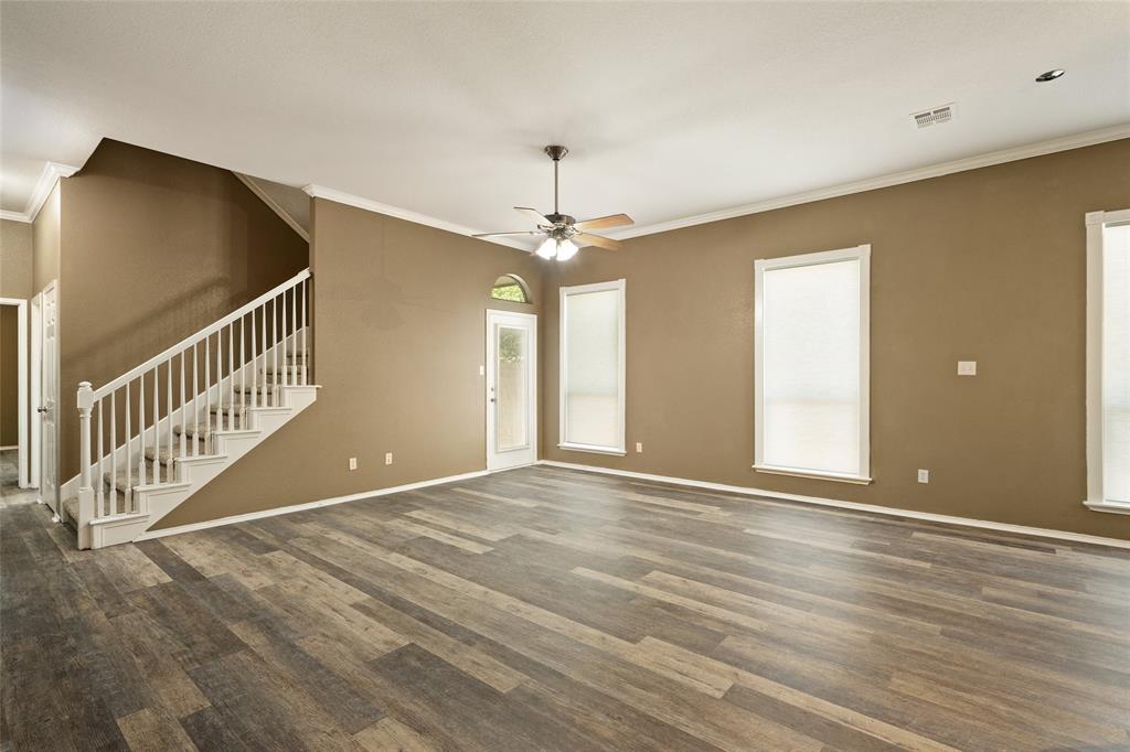 Fort Worth, Texas, 76110, United States, 6 Bedrooms Bedrooms, ,4 BathroomsBathrooms,Residential,For Sale,1837123