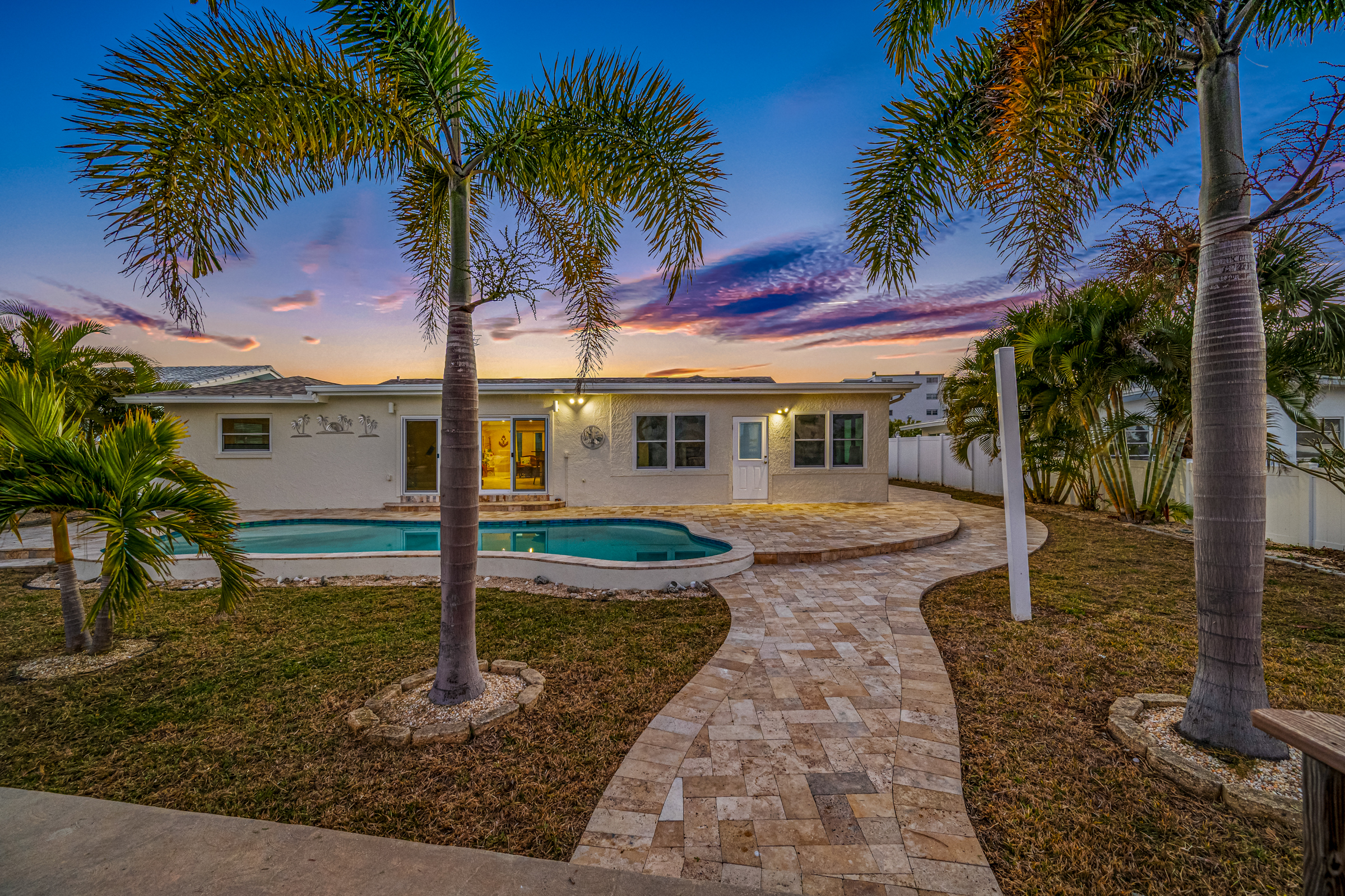 North Redington Beach, Florida, 33708, United States, 3 Bedrooms Bedrooms, ,2 BathroomsBathrooms,Residential,For Sale,2017347