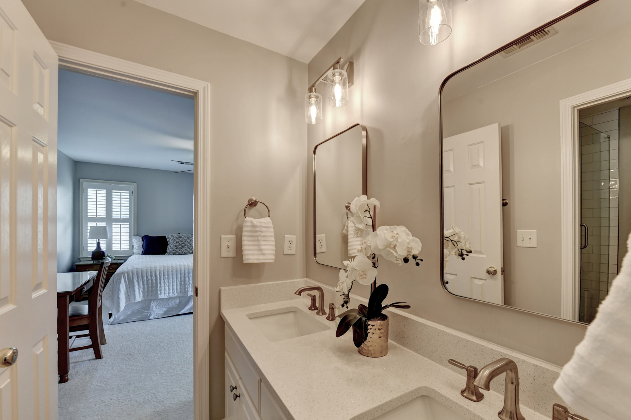  Stunning, Fully Renovated Glen Abbey Home Nestled in the Heart of Alpharetta - 物件實景