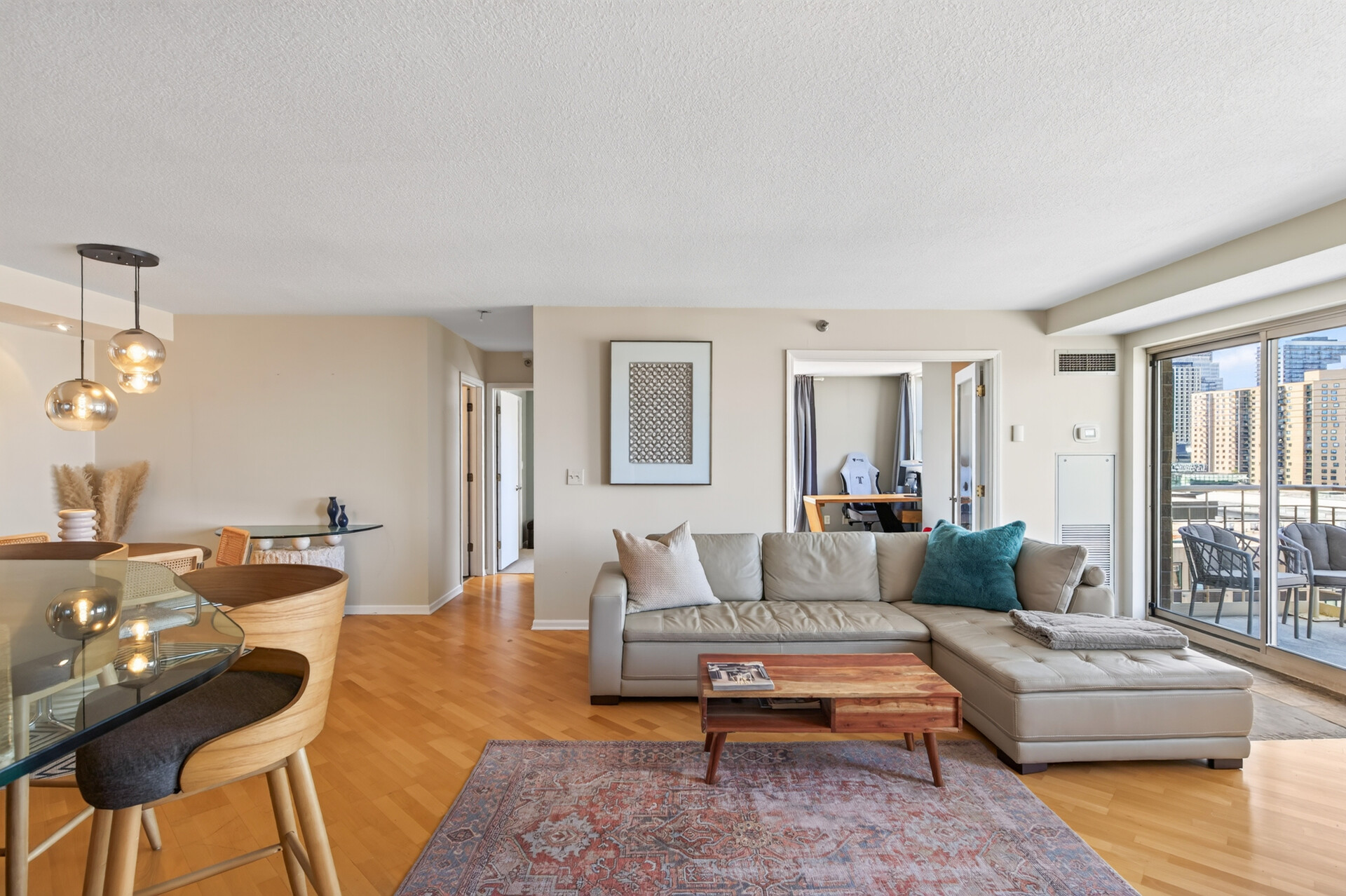  RiverWest Condo with Iconic City Views - 物件實景