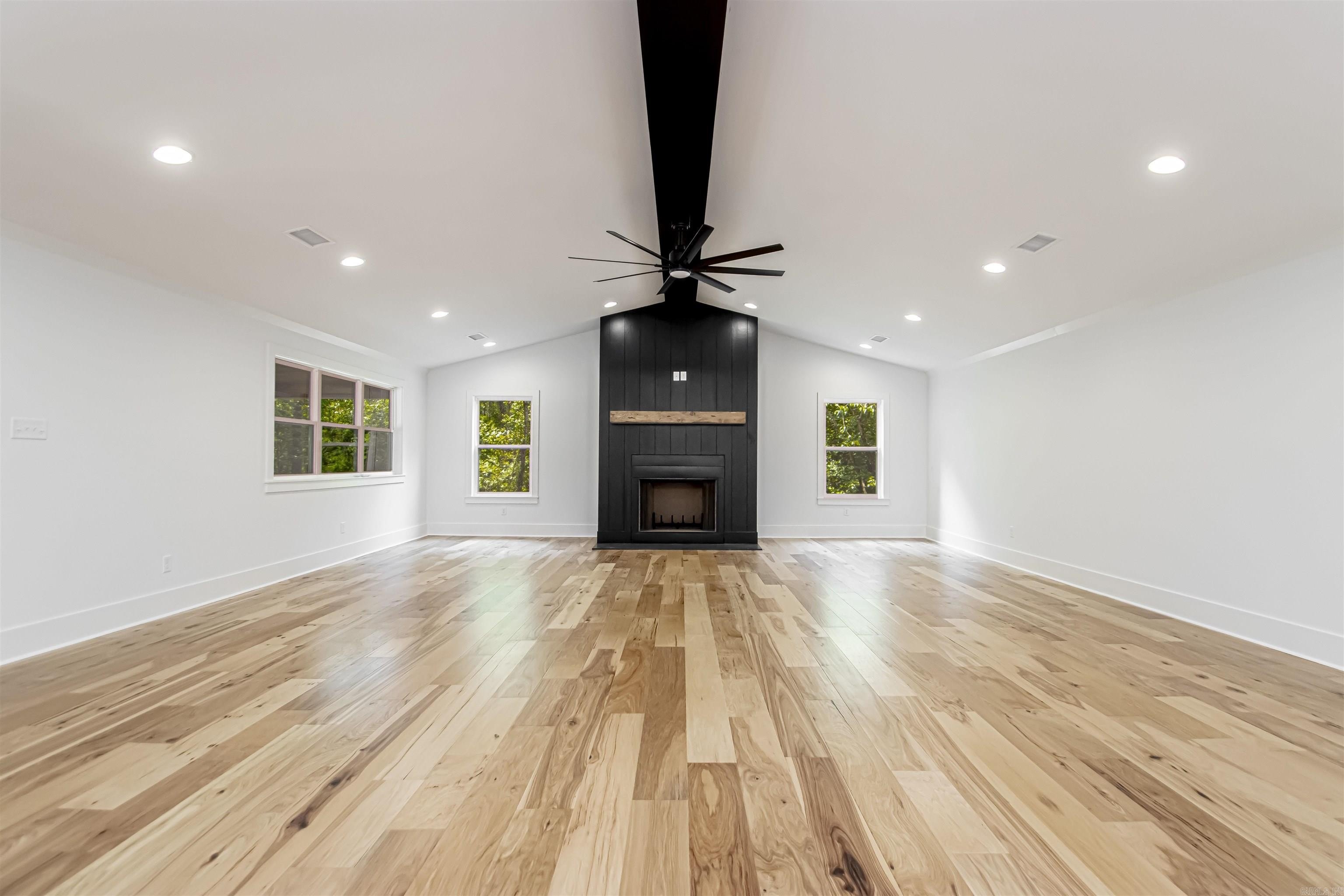 Benton, Arkansas, 72019, United States, 4 Bedrooms Bedrooms, ,4 BathroomsBathrooms,Residential,For Sale,1935301