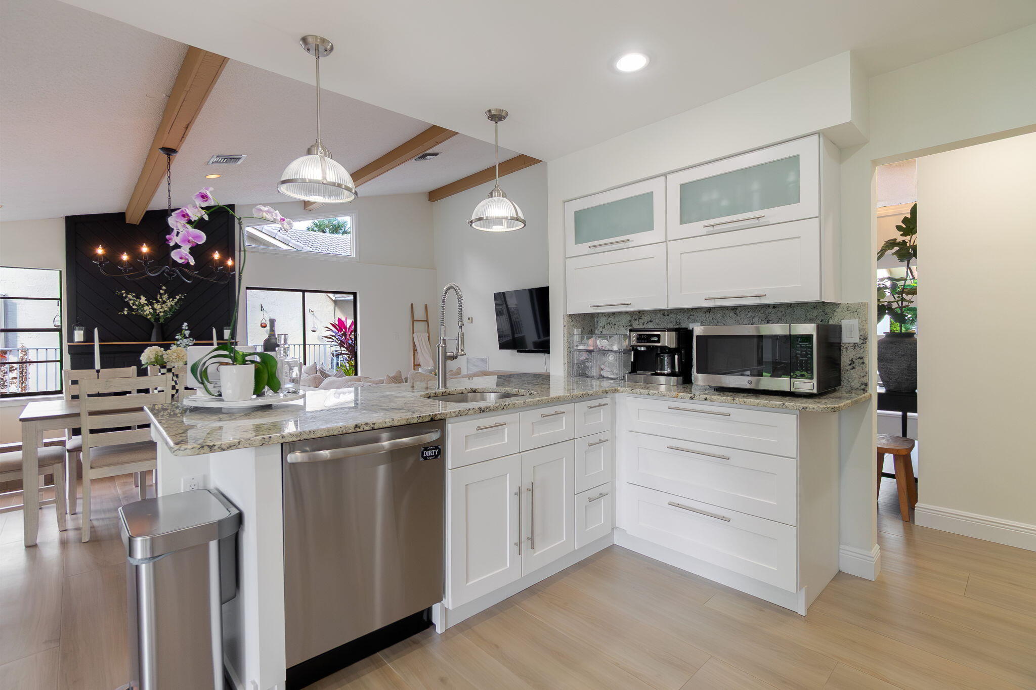 Boca Raton, Florida, 33433, United States, 3 Bedrooms Bedrooms, ,2 BathroomsBathrooms,Residential,For Sale,1989497