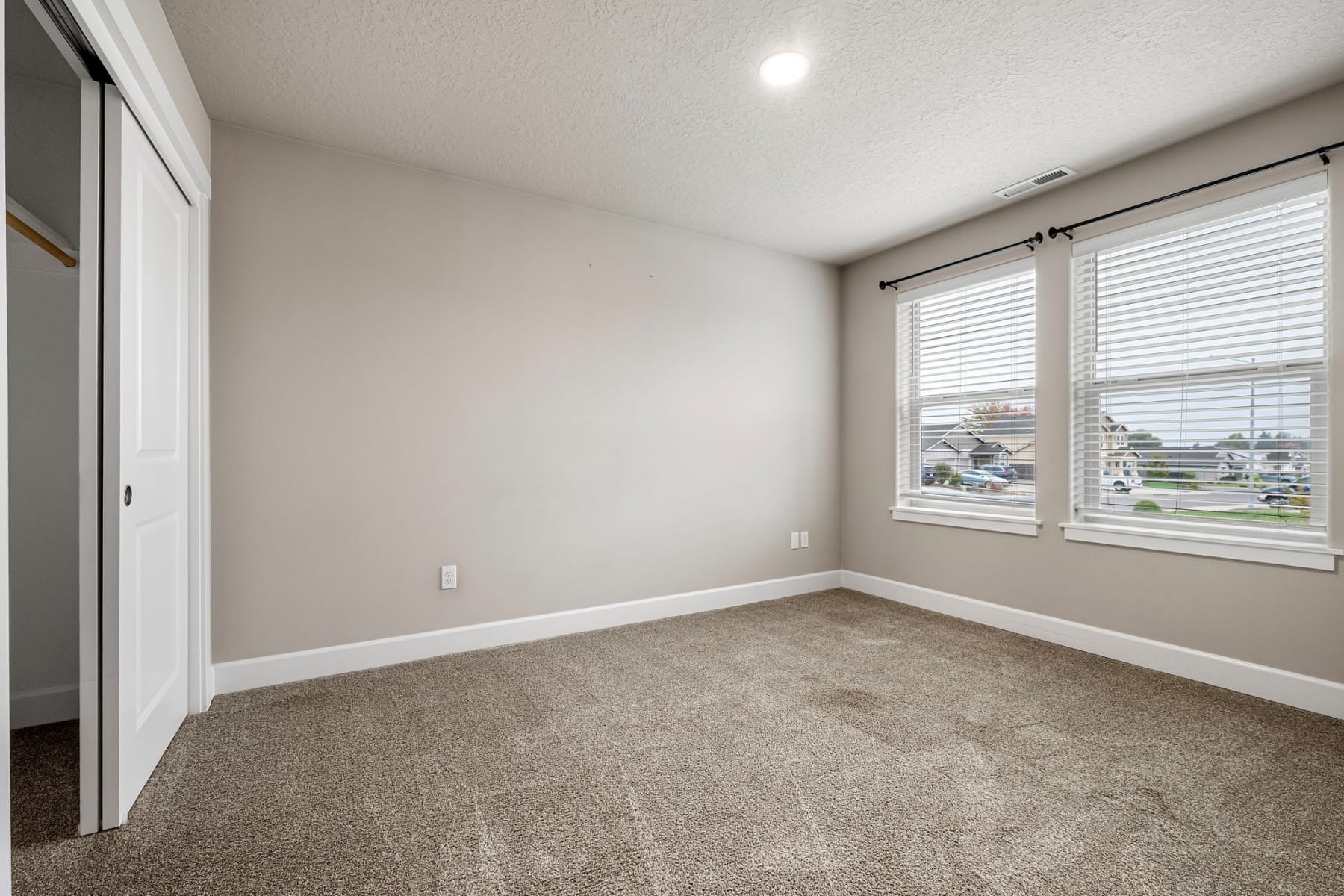  410 S 10TH ST Monroe, OR 97456 - 物件實景