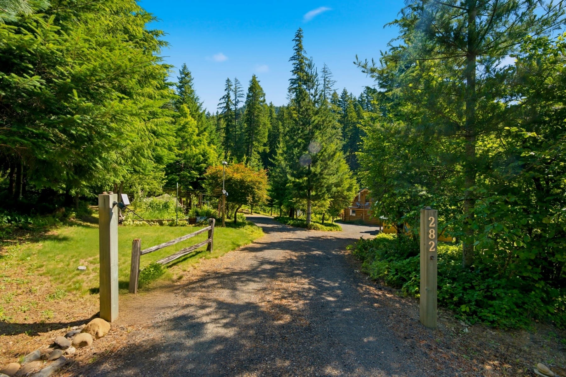  282 EDGEWATER DR Carson, WA 98610 - 物件實景
